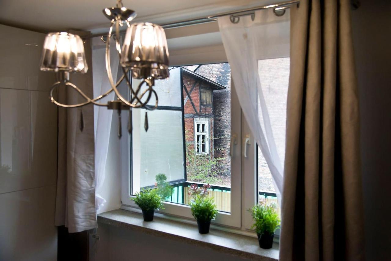 Stay Hip In Vibrant Centrally Located Apartment In Old Town Gdansk Ngoại thất bức ảnh